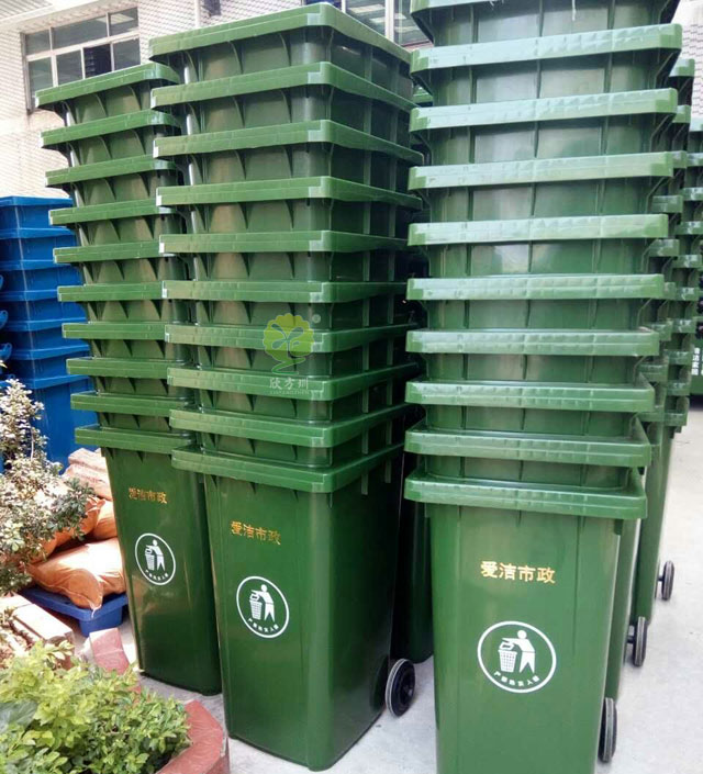 120/240升塑料垃圾桶批量出货及工厂生产图